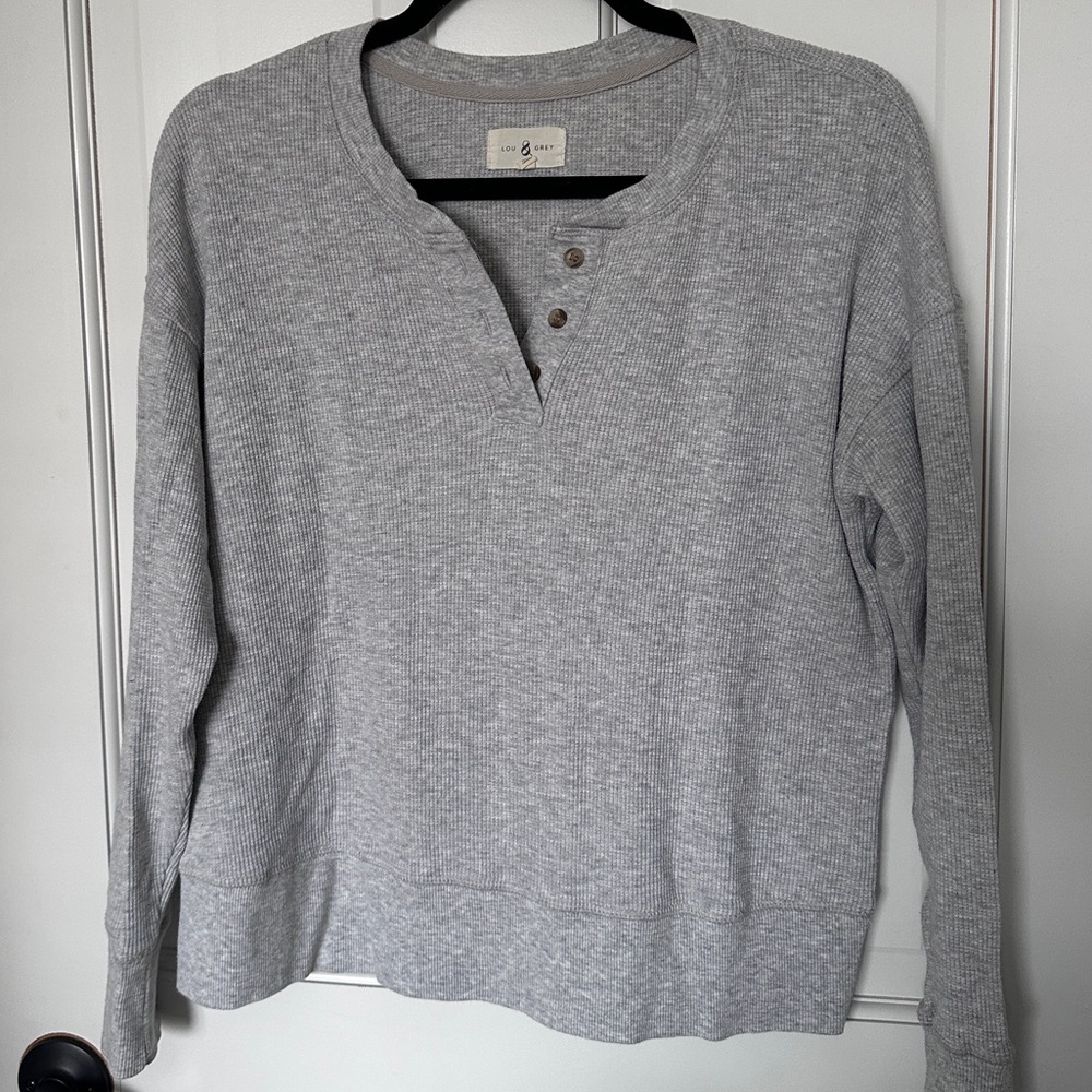 Lou & Grey Women's Wafflestitch Henley in Silver Heather Gray, size XS